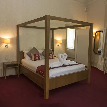 The Crown 3* Harrogate
