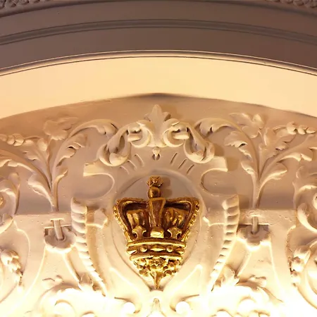 فندق The Crown هاروغايت