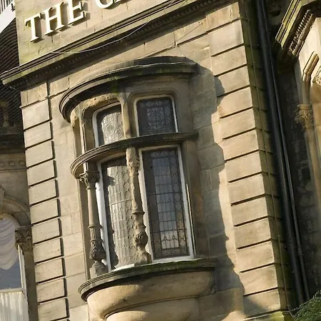 The Crown فندق هاروغايت