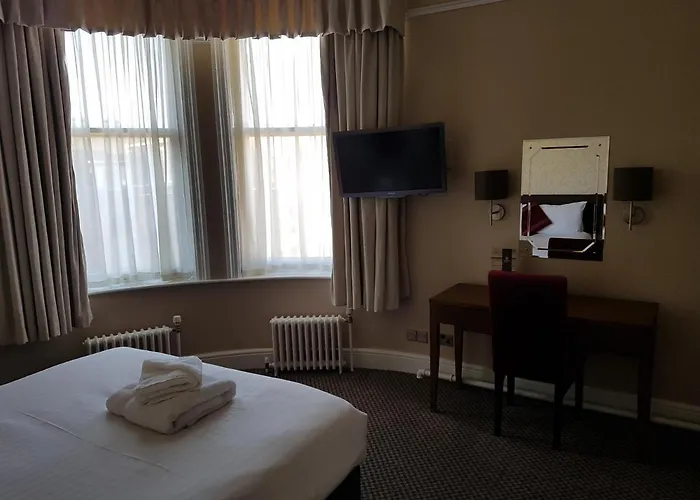 The Crown Szálloda 3*