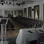 Hotel The Crown