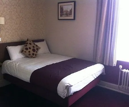 The Crown 3*